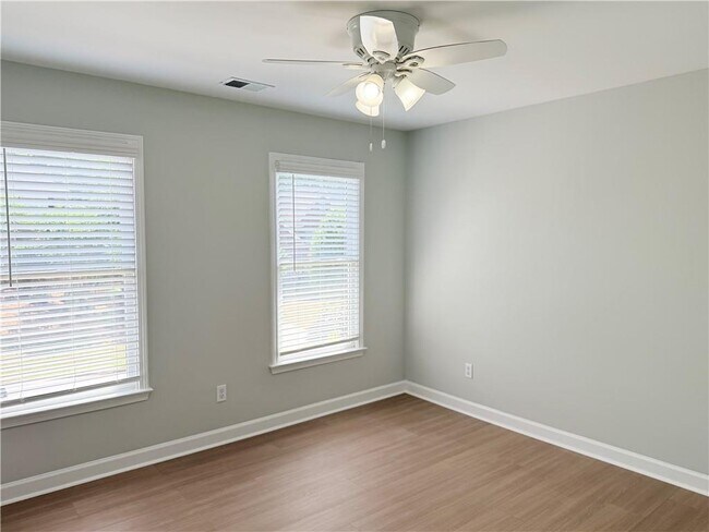 Building Photo - 6730 Wolford Ct