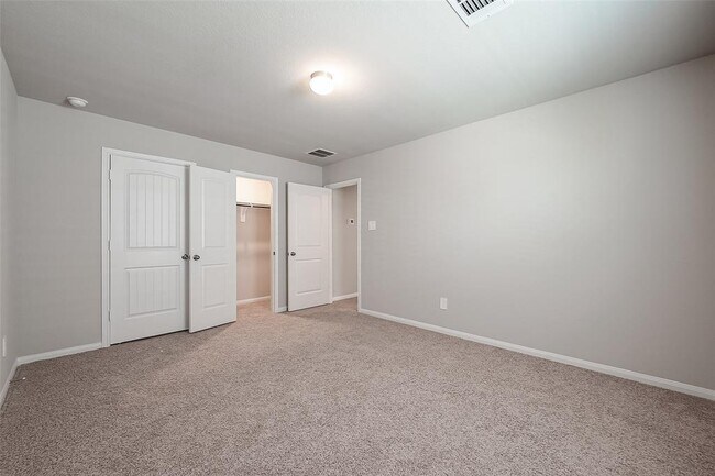 Building Photo - 5619 Brooklyn Rose Dr
