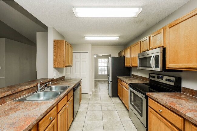 Building Photo - 11022 4th Ave E