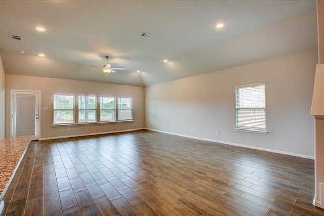 Building Photo - 3613 Bluestem Blvd
