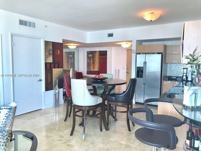 Building Photo - 350 S Miami Ave