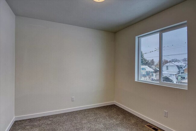 Building Photo - 1201 - 1205 N Cannon St.