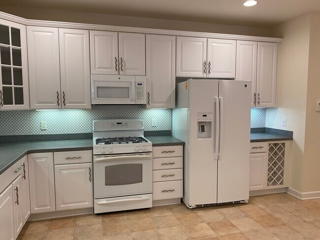 Building Photo - 4700 Ludwell Branch Ct