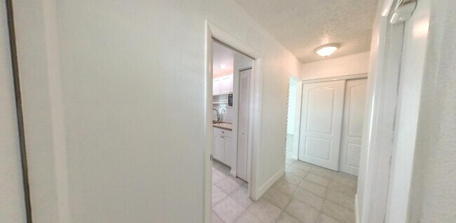 Building Photo - 1103 Harmony Way