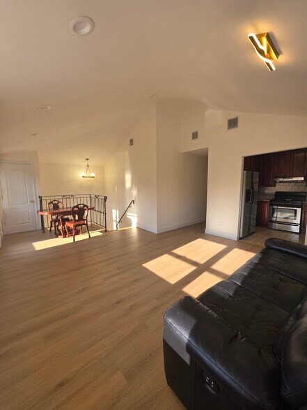 Building Photo - 3837 215th St