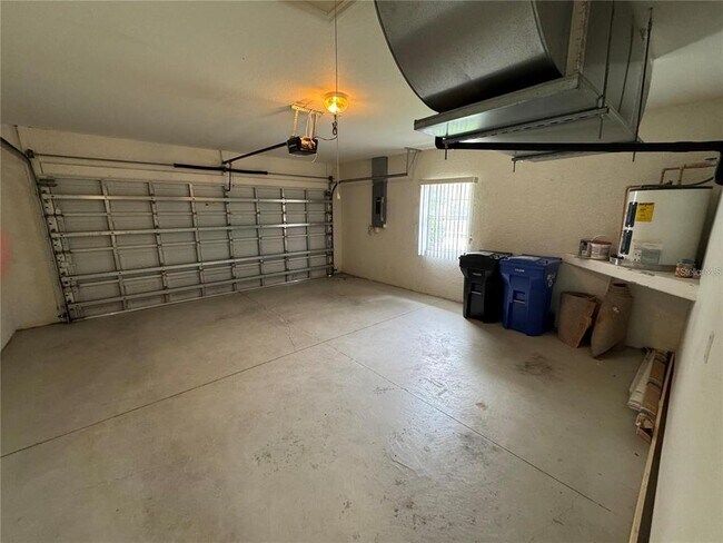 Building Photo - 315 Auburn Woods Cir