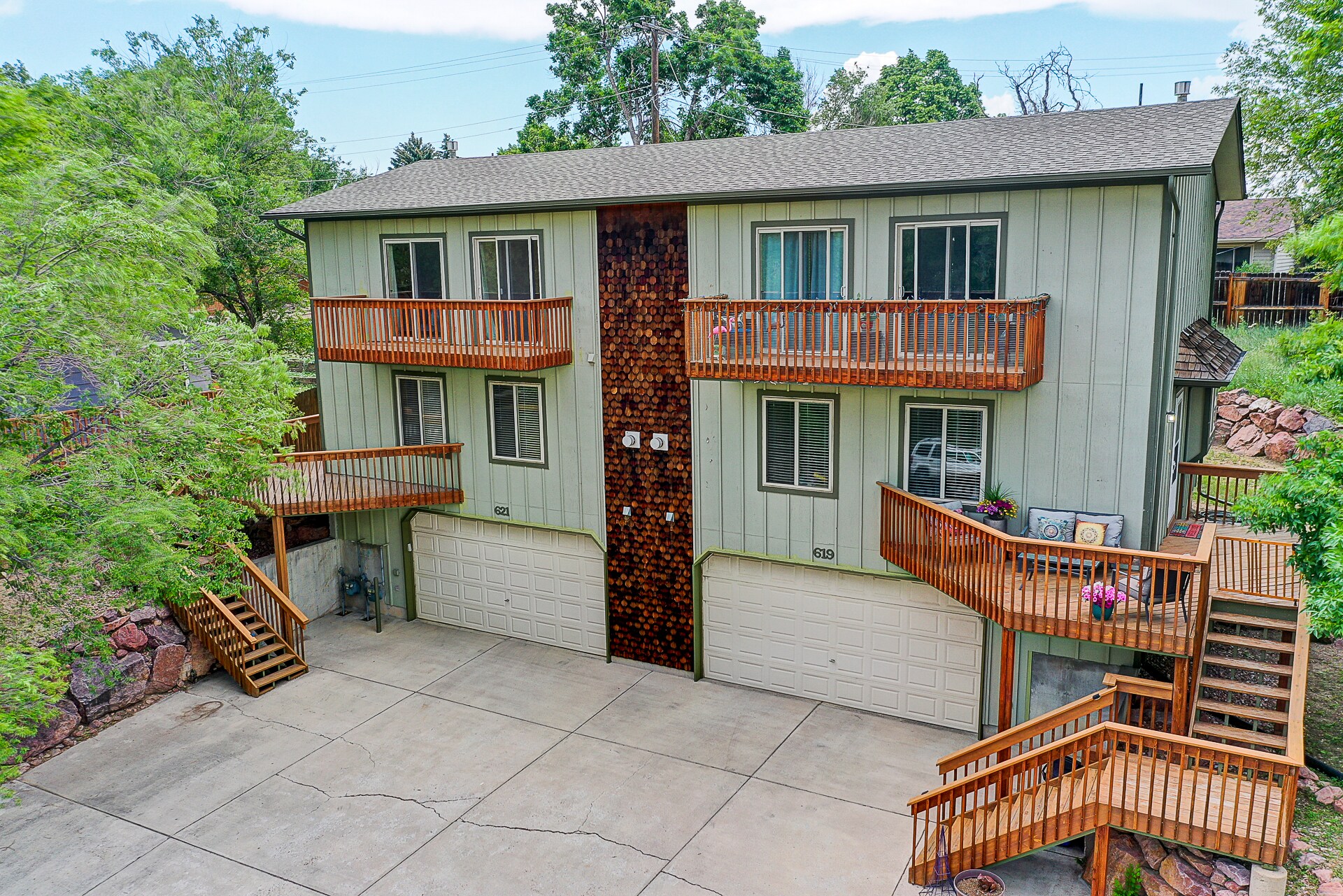 Building Photo - 619 Manitou Blvd