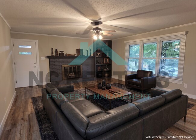 Building Photo - 706 Hedrick Dr