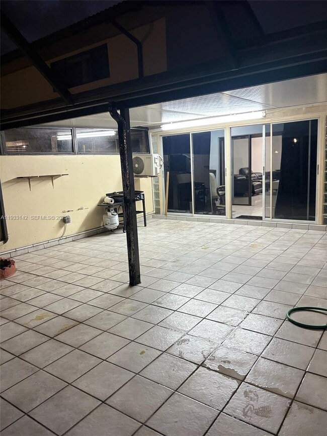 Building Photo - 6460 NW 192nd Terrace