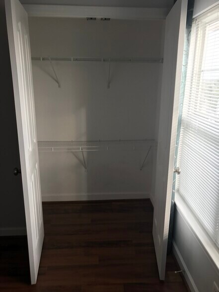 Building Photo - 11286 Hyde Pointe Ct