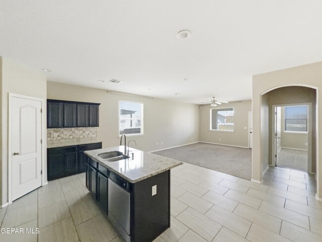 Building Photo - 1040 Earthstar Pl