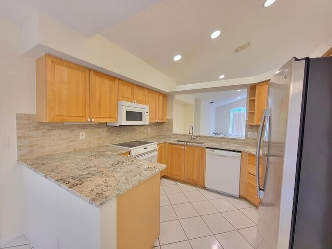 Building Photo - 3041 Casa Rio Ct