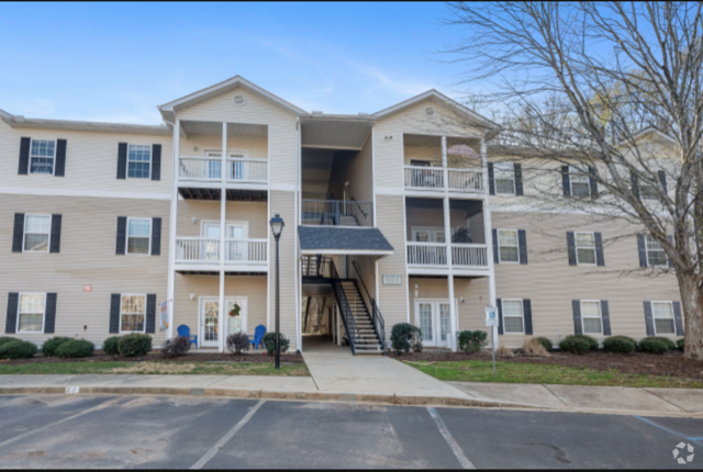 Building Photo - 202 McKenna Cir