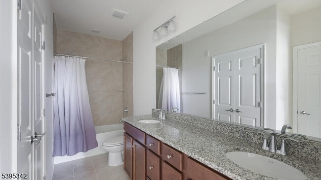 Building Photo - 95 Robeson St