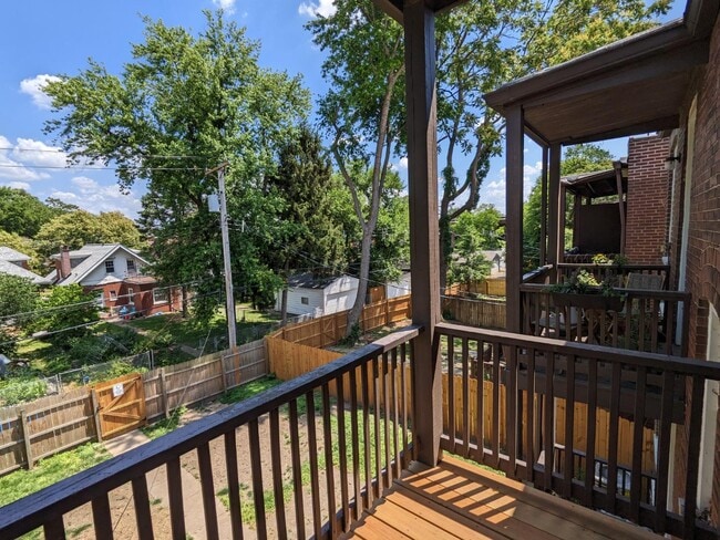 Building Photo - 4227 Botanical Ave