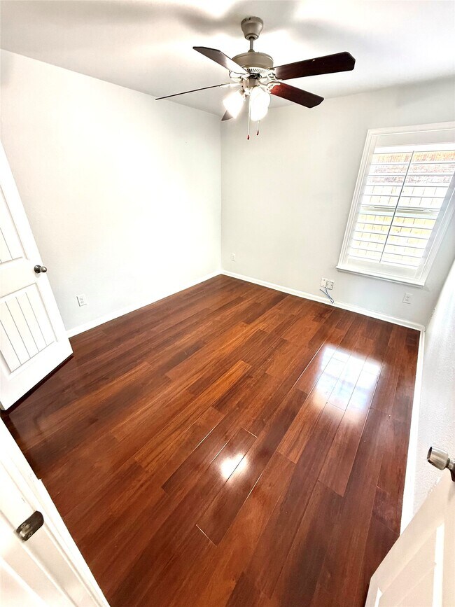 Building Photo - 1610 City Nights Wy