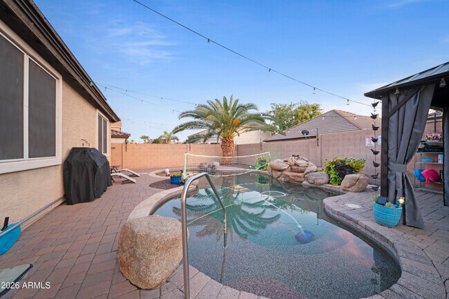 Building Photo - 17239 W Ironwood St