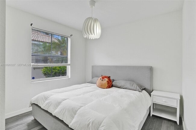 Building Photo - 1725 Winterberry Ln