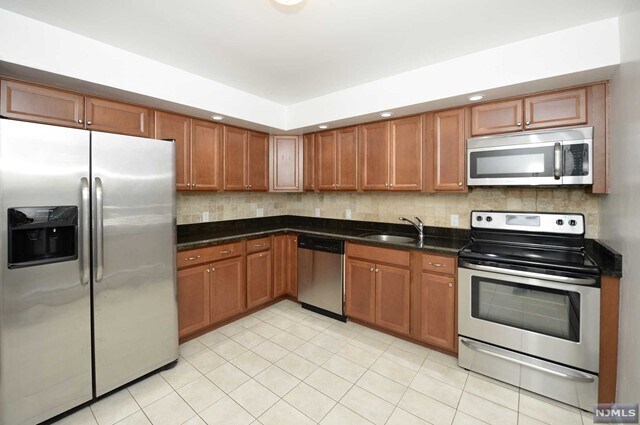 Building Photo - 20-30-30 Ridge Rd