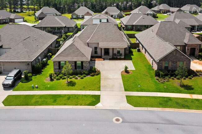 Building Photo - 212 Blaze Blvd