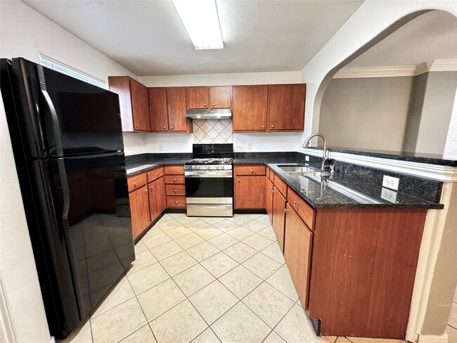 Building Photo - 2110 Turner Dr