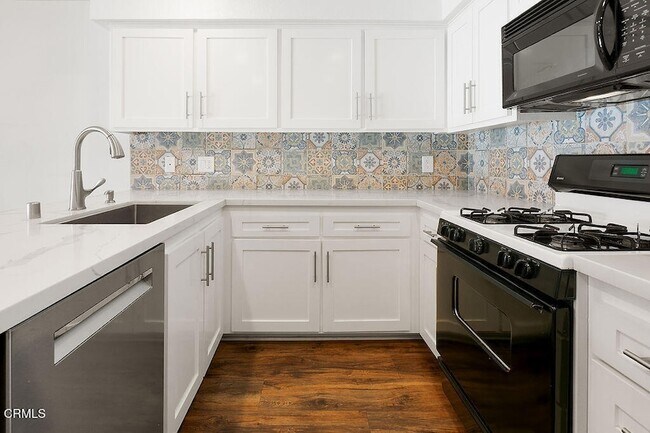 Building Photo - 1129 Glenbridge Cir