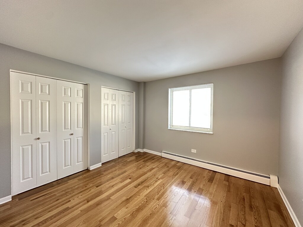 Building Photo - 1639 Oakwood Ave