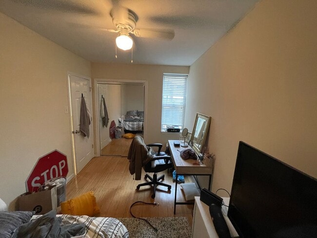 Building Photo - 1849 Willington St