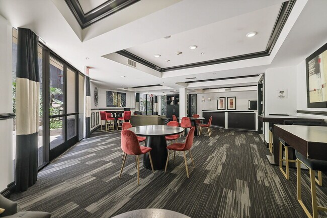 Building Photo - Belmont Station