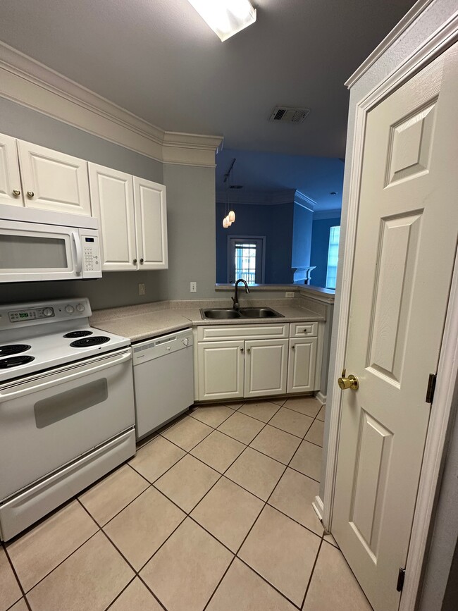 Building Photo - 2331 Whitemarsh Way