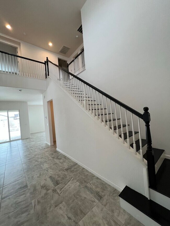 Building Photo - 3140 Show Jumper Ln