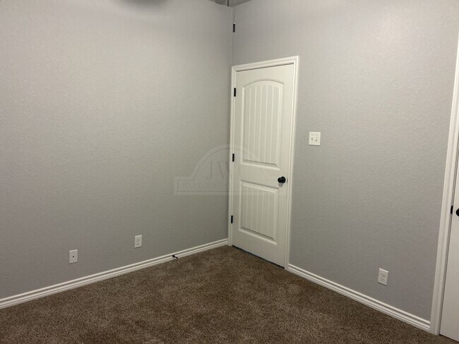 Building Photo - 1604 Granex Dr