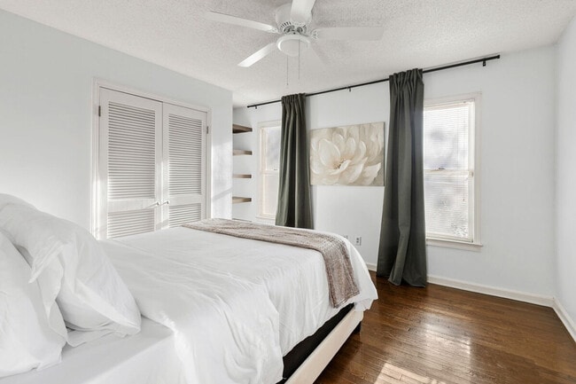 Building Photo - 46 Forest Trail Ct