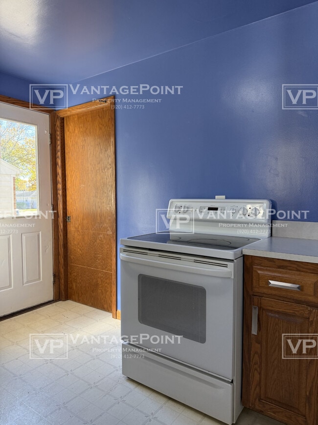 Building Photo - 1254 Rockdale St