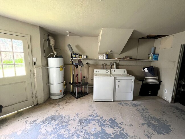 Building Photo - 3747 Trinity St