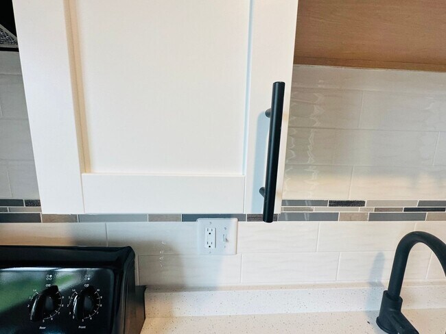 Building Photo - Experience Luxury Living at Bellagio Livin...