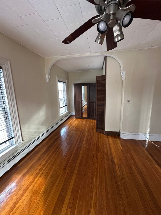 Building Photo - 51 Granville Ave