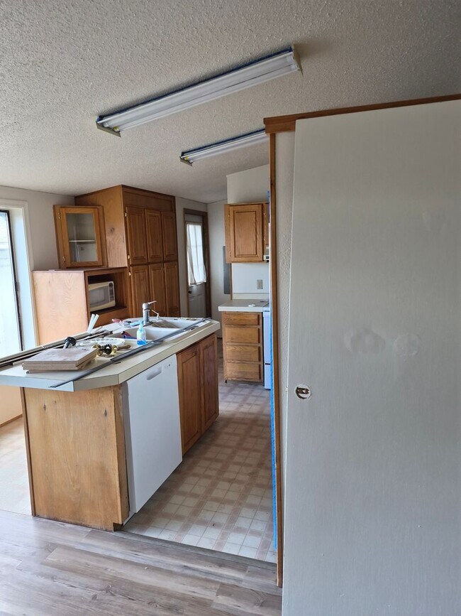 Building Photo - 3 bed/ 2 bath Country Home in California Pines