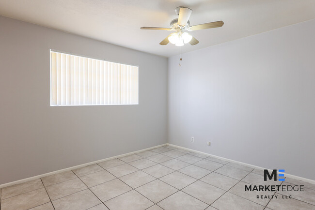 Building Photo - 4 Bed/2Bath Home at 39th Ave/Camelback! Re...