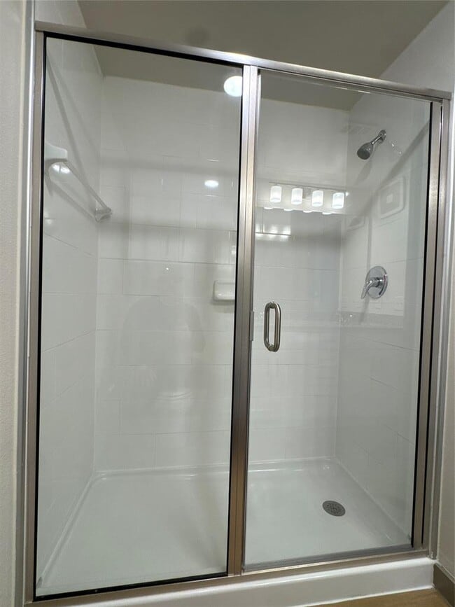 Building Photo - 691 Union Chapel Rd