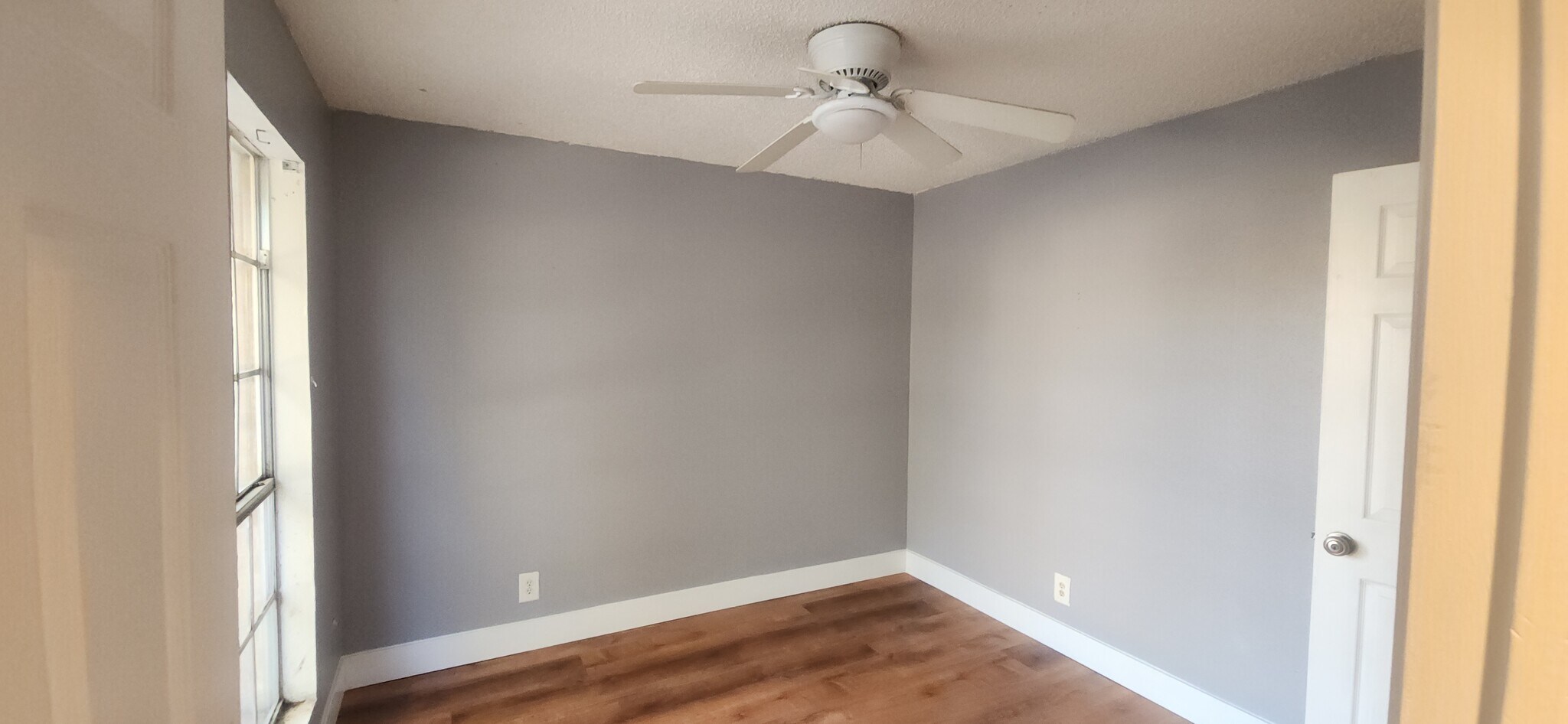 Master bedroom - 10434 Doc Holliday Trl