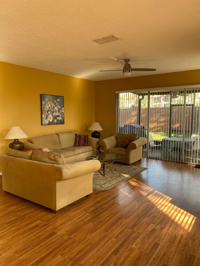 Building Photo - MOVE-IN SPECIAL!!! Townhome 3 Bedroom/2.5 Bathroom in Winter Park in a gated community
