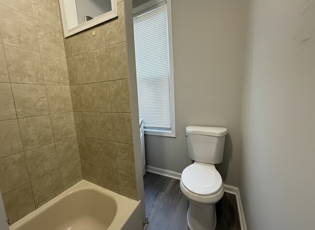 Building Photo - 2915 W Wishart St