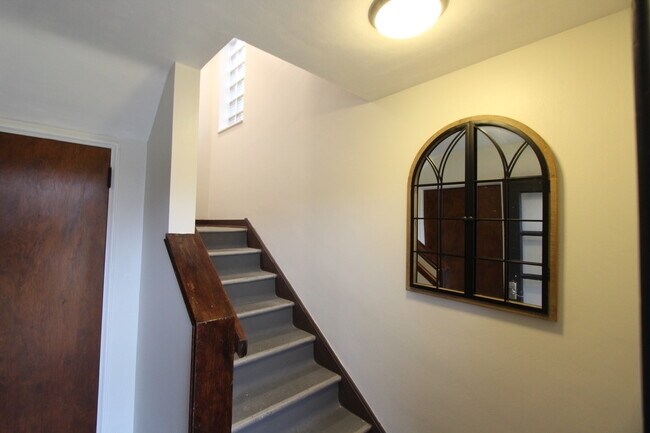 Building Photo - 4511 Main St