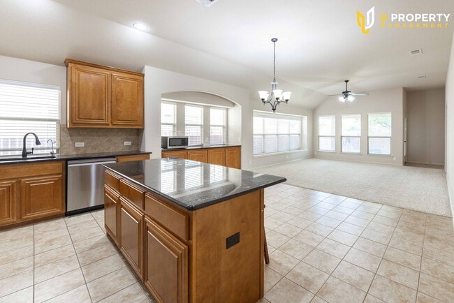 Building Photo - Beautiful home in Frisco ISD with spacious layout!