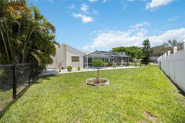Building Photo - 444 Viceroy Terrace