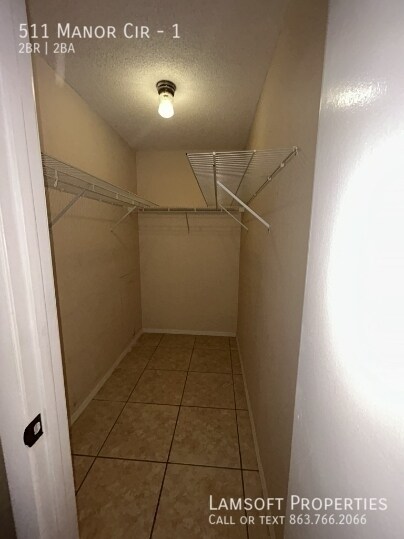 Building Photo - 511 Manor Cir
