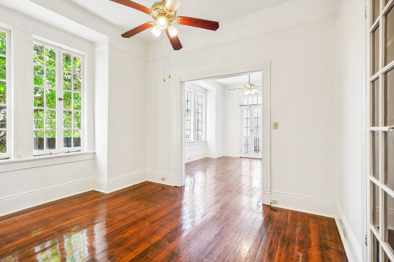 Building Photo - 319 S Lopez St