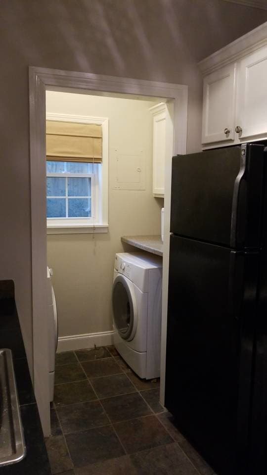 Building Photo - 1235 Linden Pl