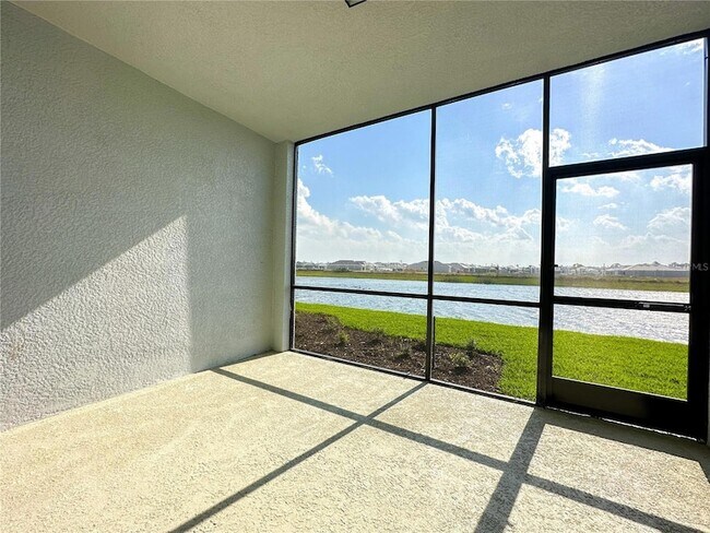 Building Photo - 14204 Heritage Landing Blvd